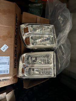Headlight housing