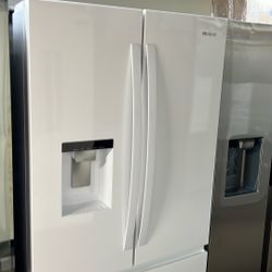 FLOOR MODEL WHIRLPOOL FRENCH STYLE REFRIGERATOR GLOSS WHITE 