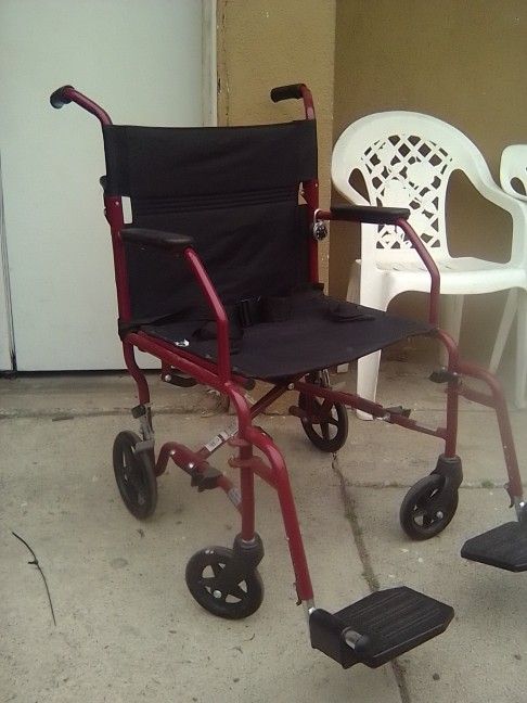 MEDLINE TRANSPORT WHEELCHAIR 19" WIDTH