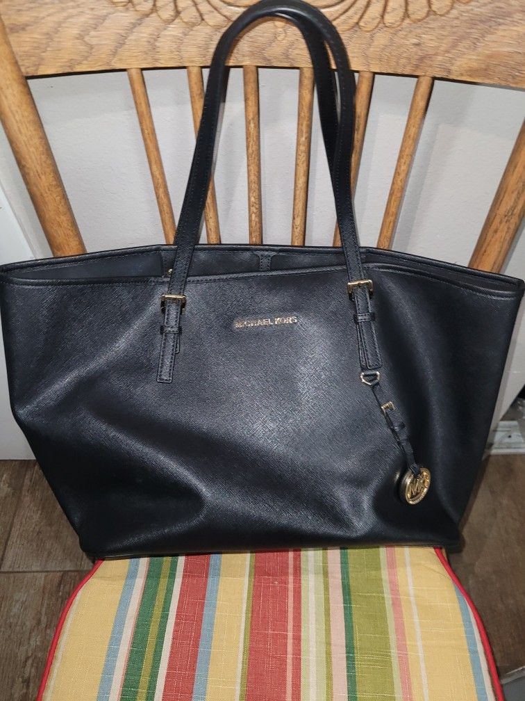 Micheal Kors Black Tote Purse Bag