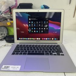 Apple MacBook Air 4Gb Laptop w/ Charger  