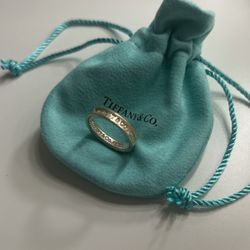 Tiffany Band