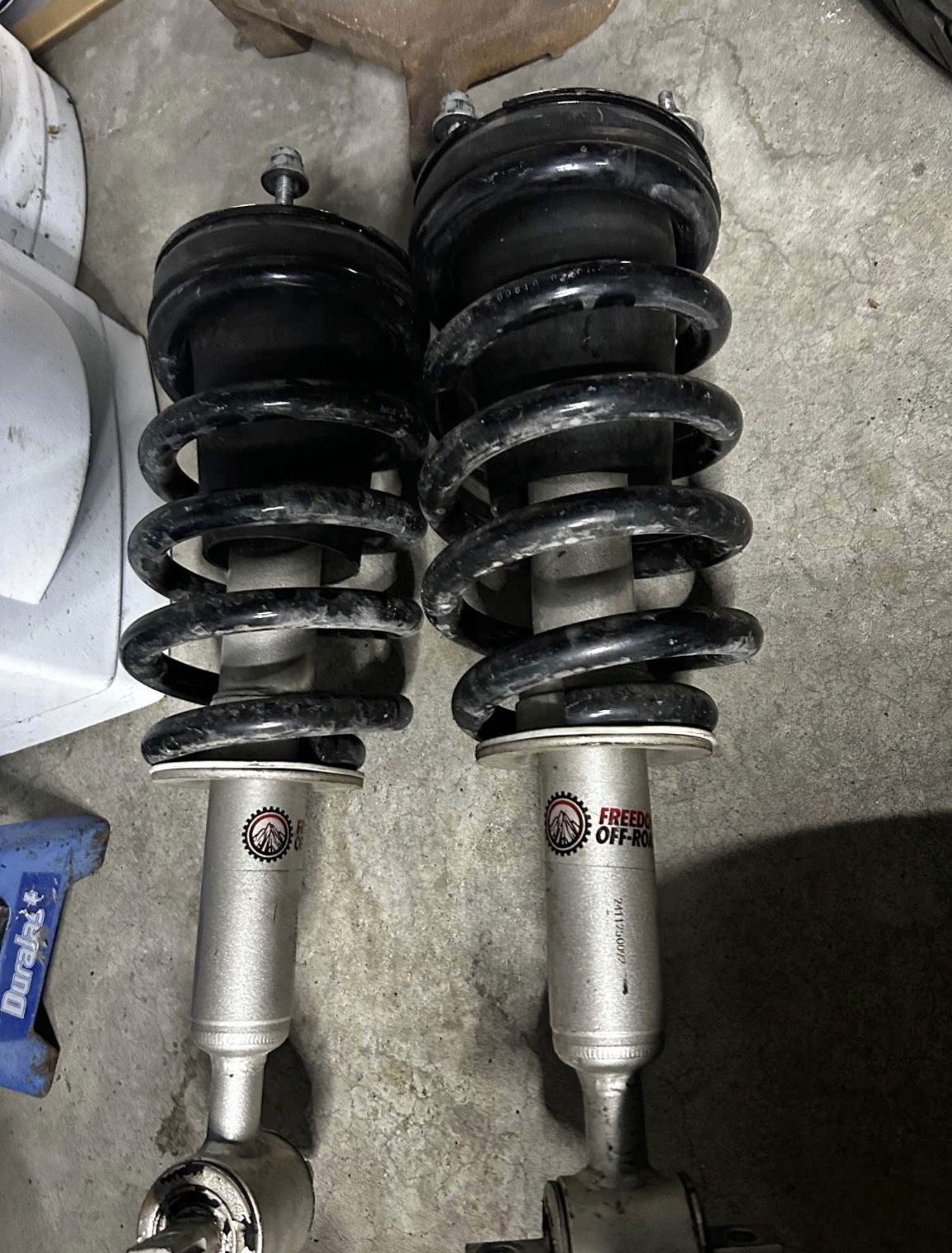 Lift Strut Freedom Off-road