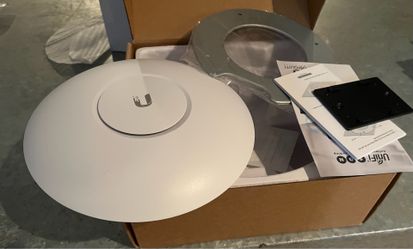 Ubiquiti Wifi Access Point : UAP - AC - Pro