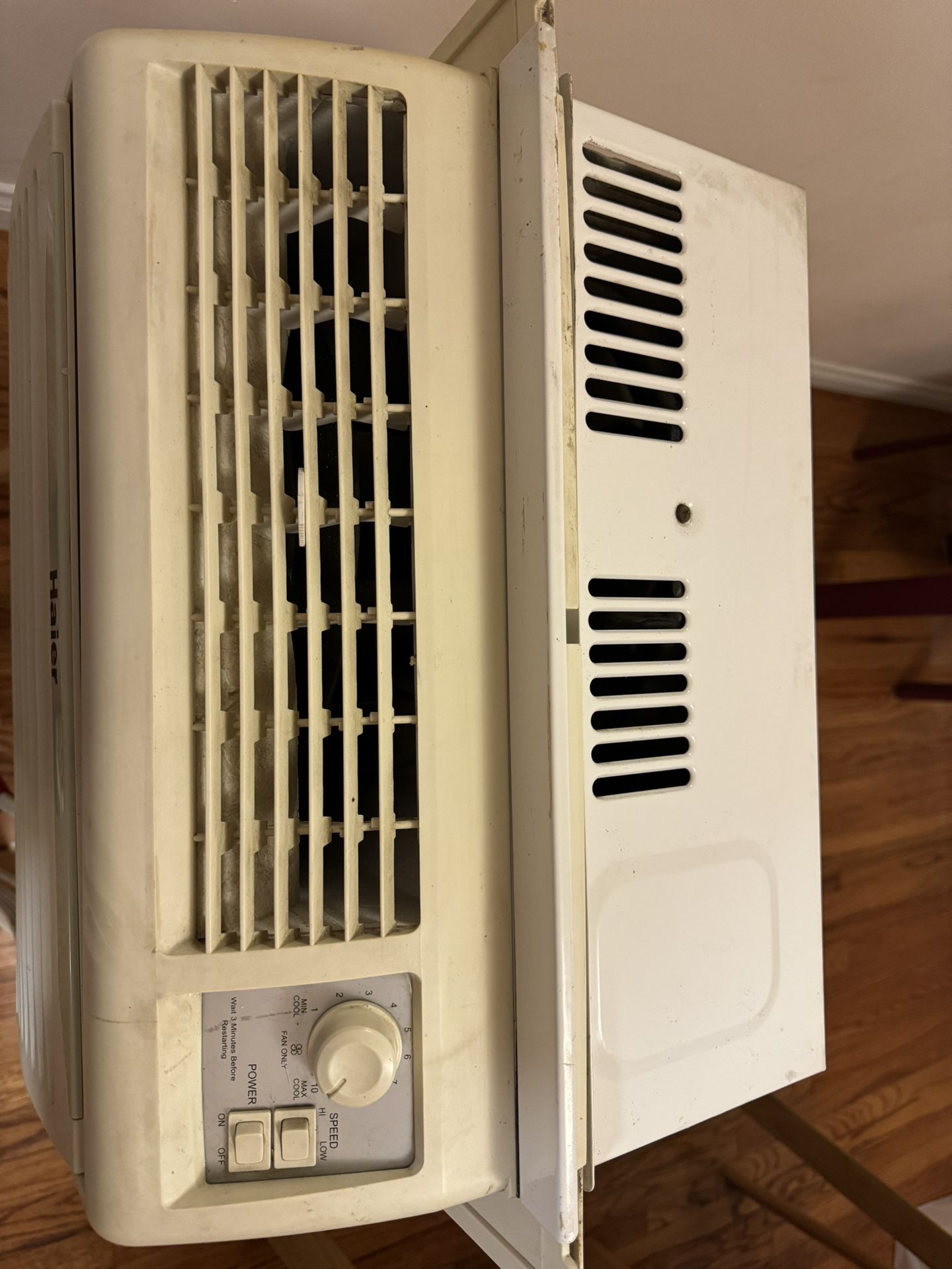 Window/Wall Air Conditioner (AC)