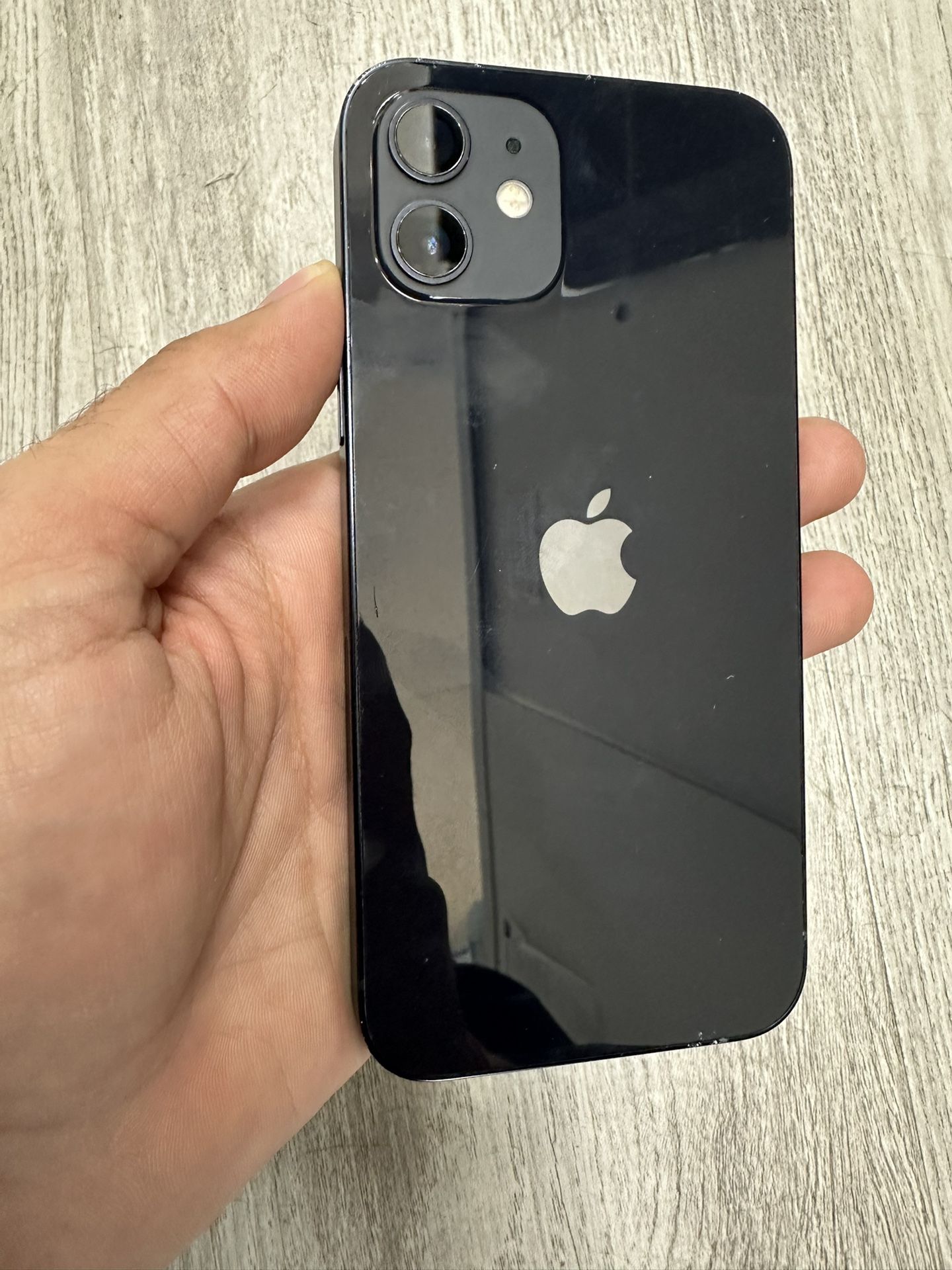 iPhone 12 128GB Unlocked (Tiny Crack At The Back)