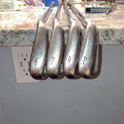 Mizuno T-Zoid MX-15 irons 6,7,9,PW RH https://offerup.com/redirect/?o=Ti5TLlBSTw==