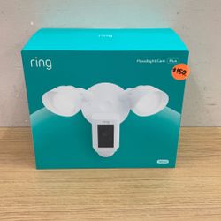 RING FLOODLIGHT CAM (PLUS) WIRED.