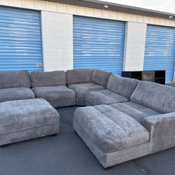 Large Sectional & Ottoman 