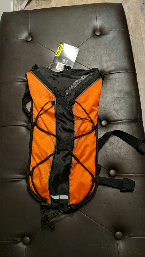 Hydration Pack Nishiki Adult Oswego 70 Oz