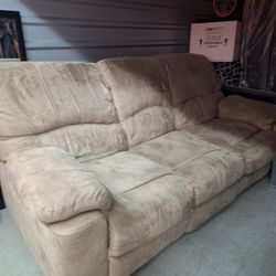 $100 Couch 