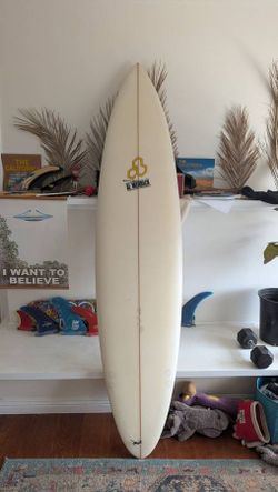 Surfboard Channel Islands M13 7'8