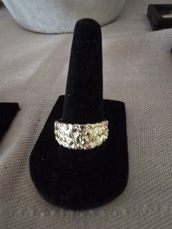 Anillo size 9 de oro laminado