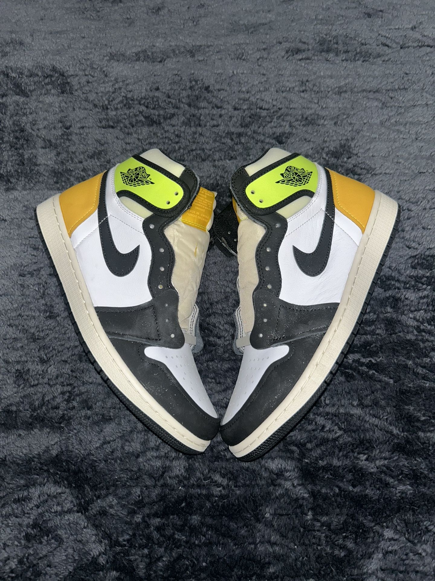 Jordan 1 Volt Size 10
