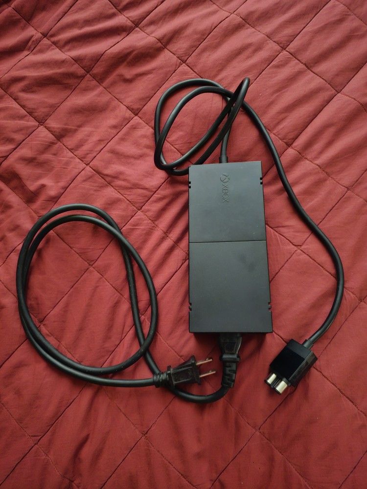 Xbox One brick power cord