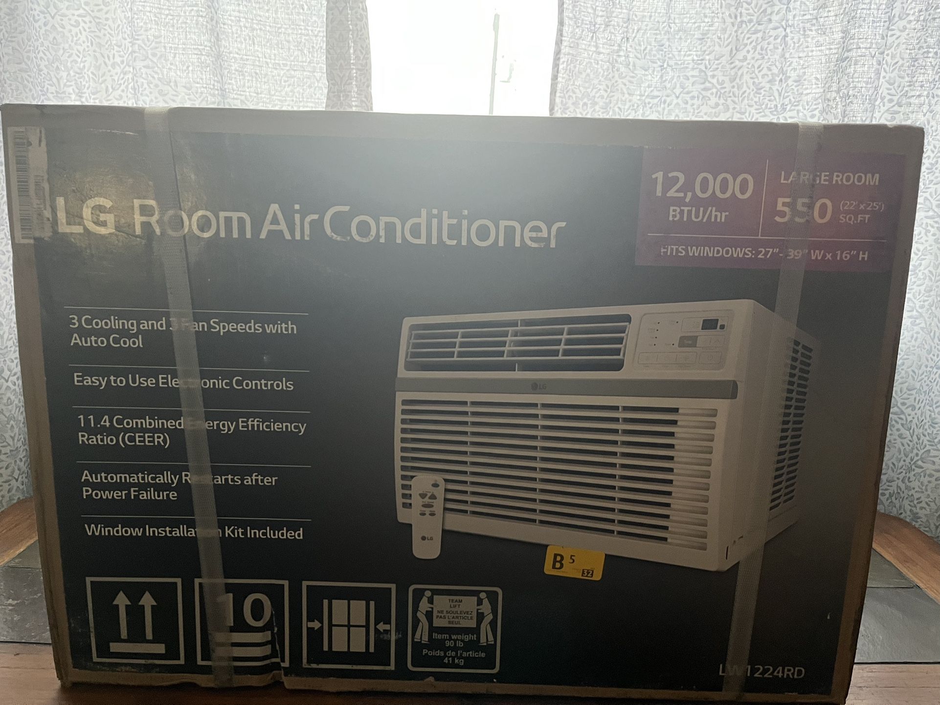 12,000 BTU LG A/C