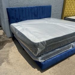 New King Size Bed With Mattress And Boxspring Including Free Delivery Pay On Arrival 