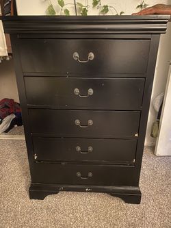 5-Drawer Dresser