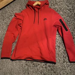 Red nike tech 2025 sweater