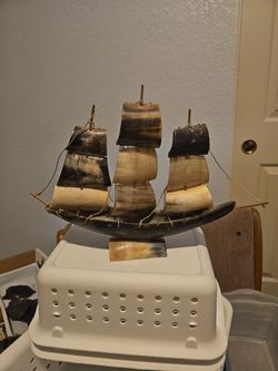 Cow horn ship