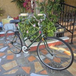 Vintage Woman's 3-Speed Cruiser Bike 