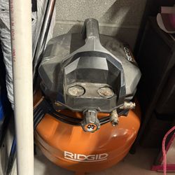 RIDGID 6 Gal. Portable Electric Pancake Air Compressor w/ 18GA Brad Nailer, 16GA Straight Finish Nailer, & 18GA Finish Stapler