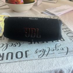 JBL charge 5 