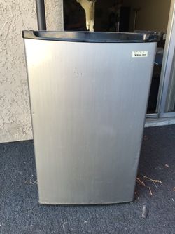 Magic chef refrigerator