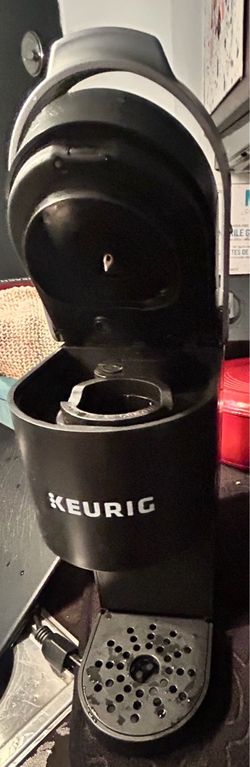 Keurig single cup coffee brewer