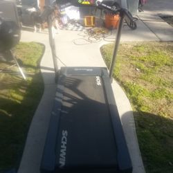 Schwinn 810 Treadmill 