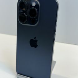 Apple iPhone 15 PRO 256gb. ( Fully Unlocked )