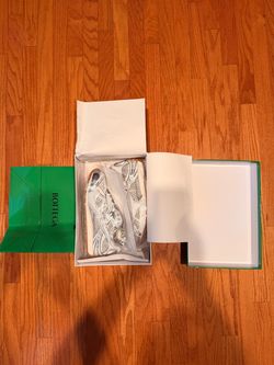 Bottega Veneta Sneakers in Box