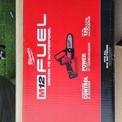 M12 hatchet Milwakee 6"