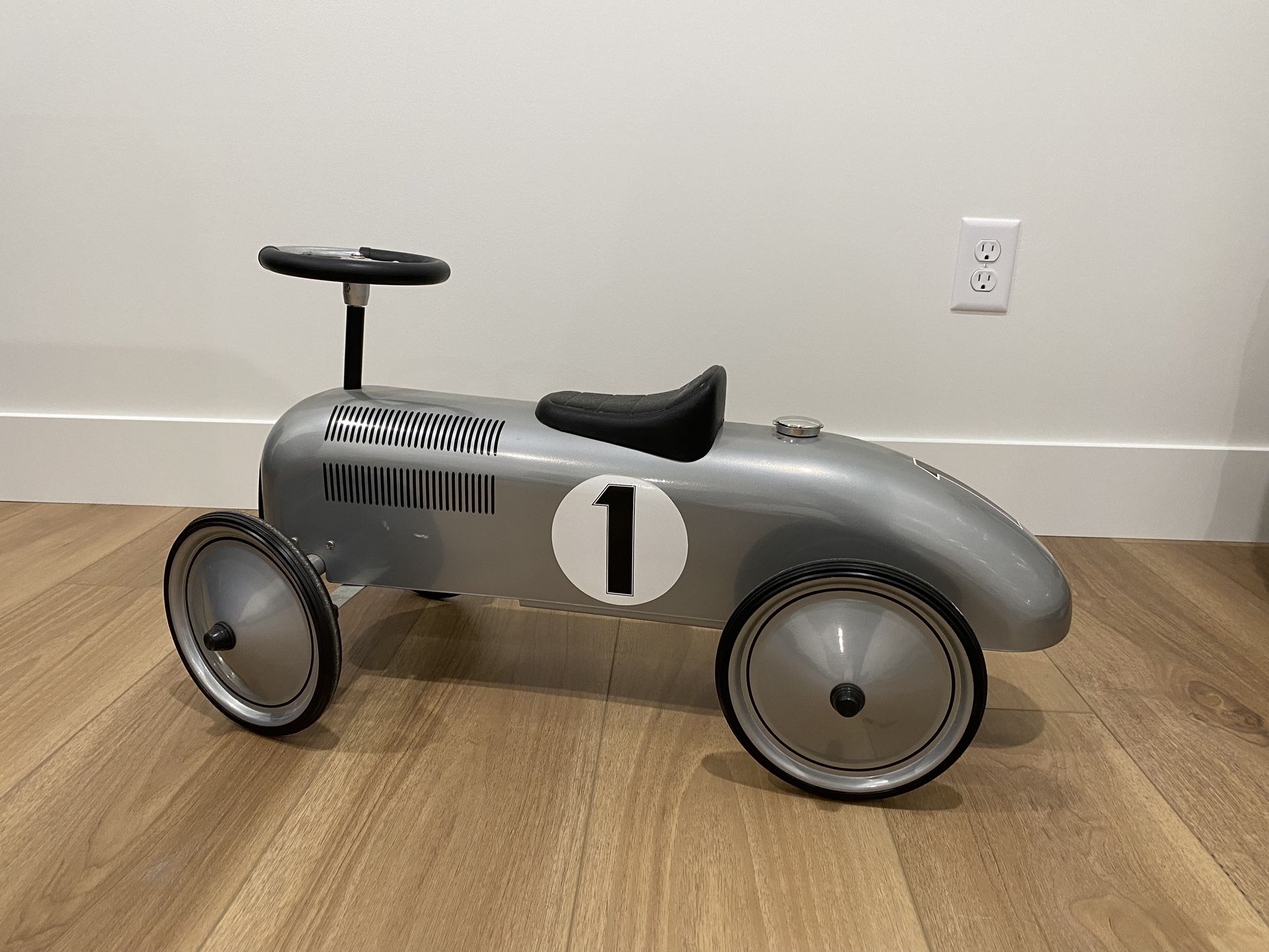 Silver Ride-on Race Car