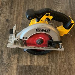 DeWalt 20 V Circular Saw 