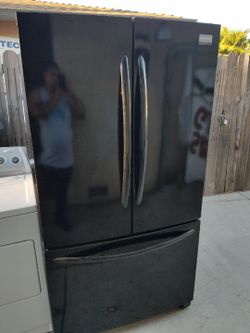 Refrigerador MARCA frigidaire 3 meses de Garantía Delivery