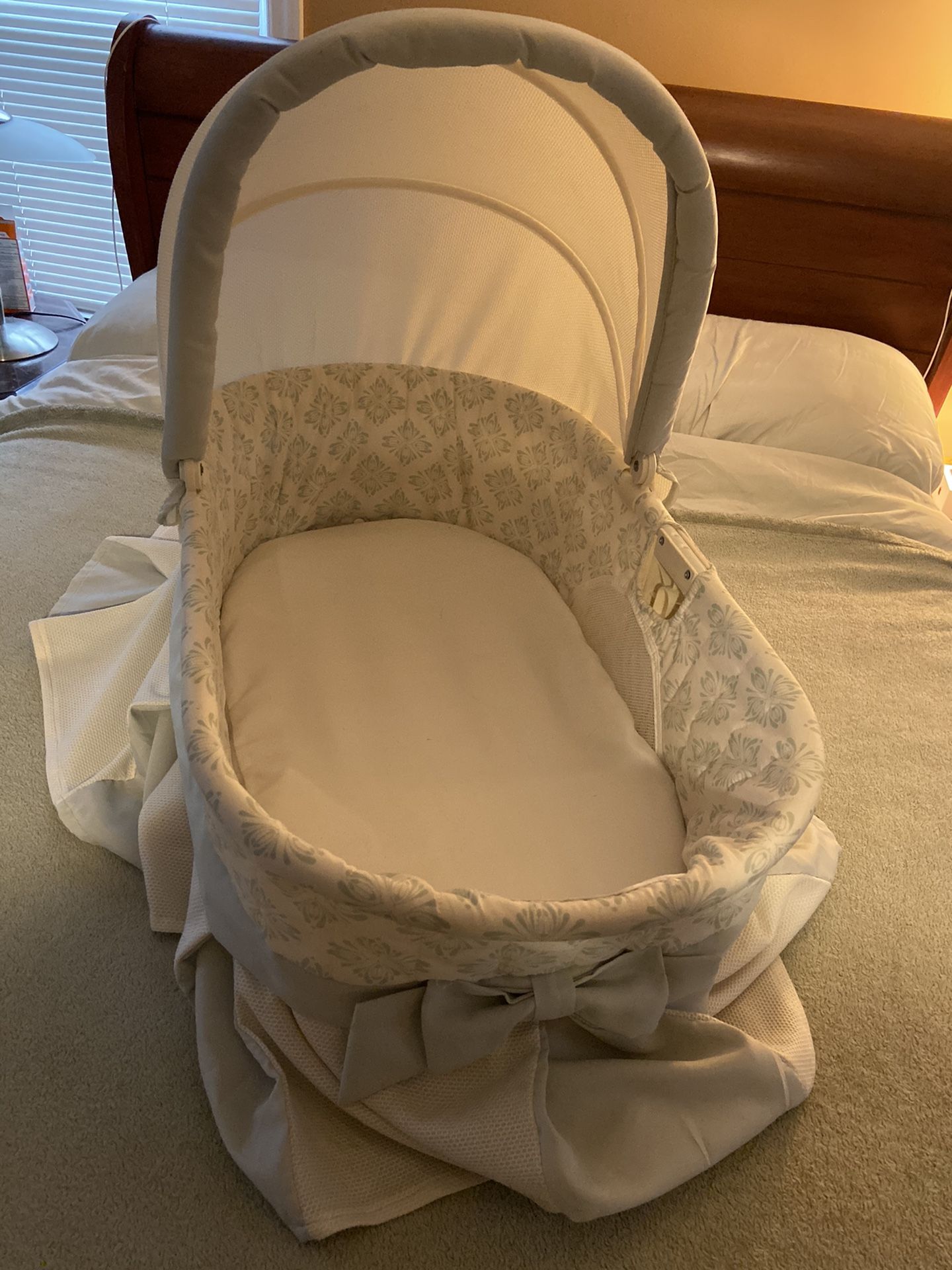 Bassinet crib