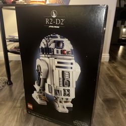 R2D2 Lego Set