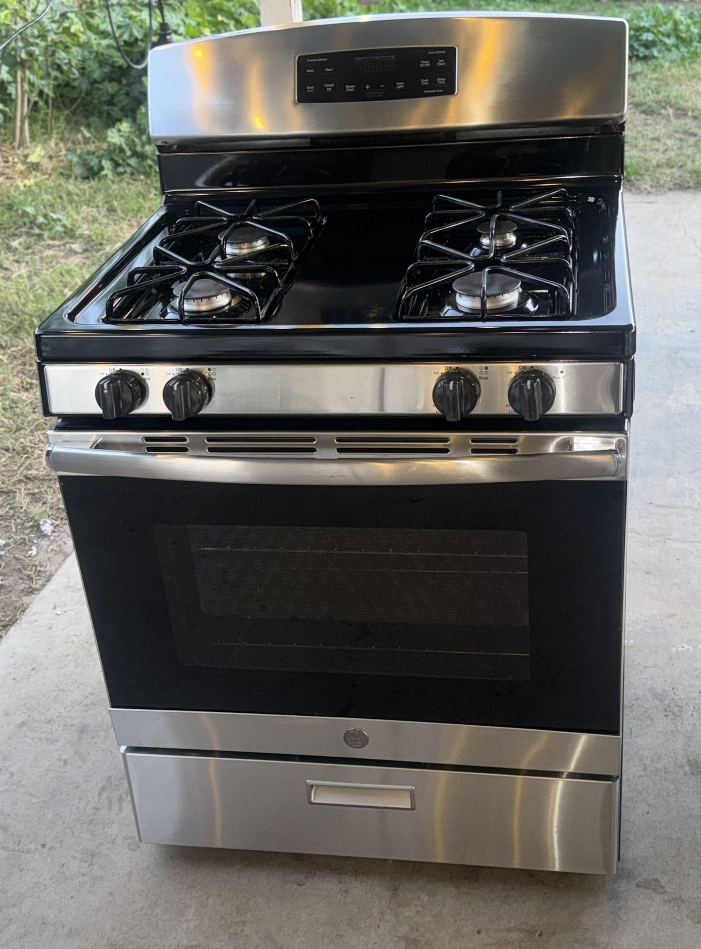 GE Gas Stove