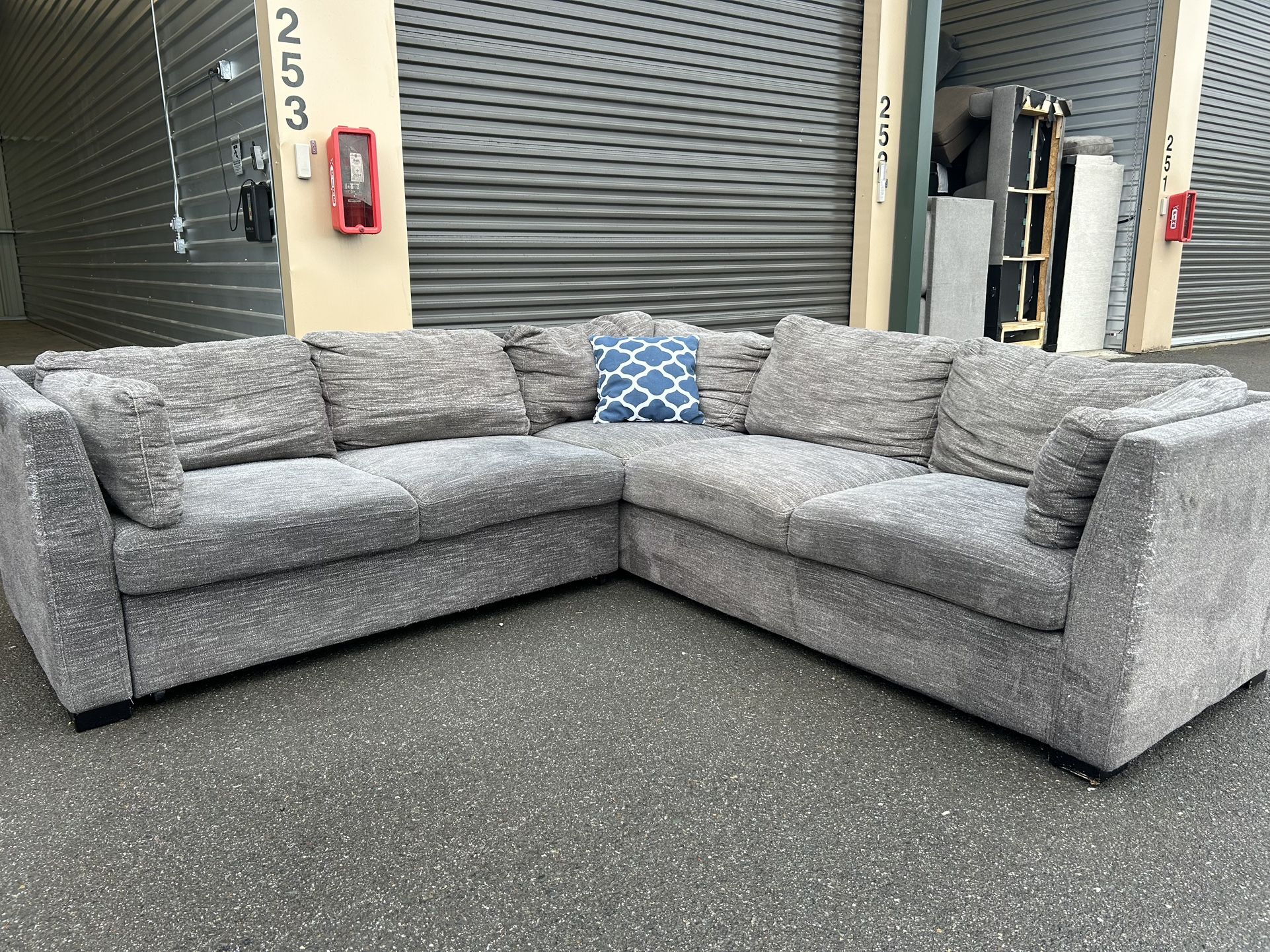 Sectional Couch 