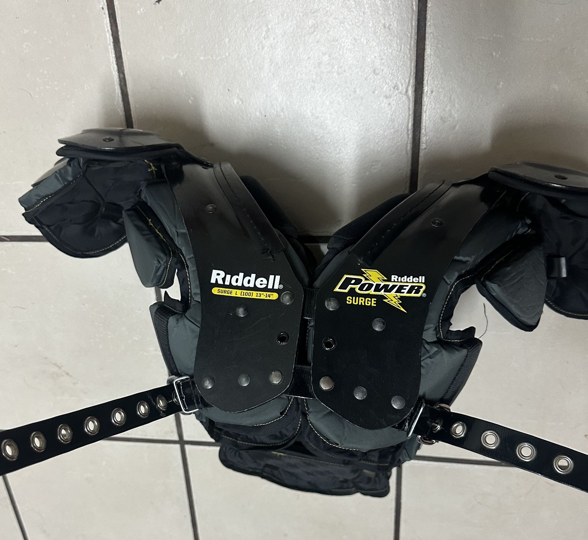Riddle Surge “POWER” Shoulder Pads
