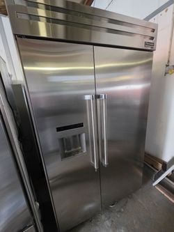 48" THERMADOR BUILT IN STAINLESS STEEL REFRIGERATOR