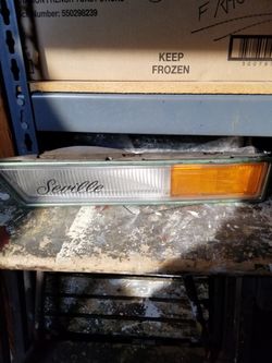 1987 Cadillac  Seville  Right Cornering Lamp