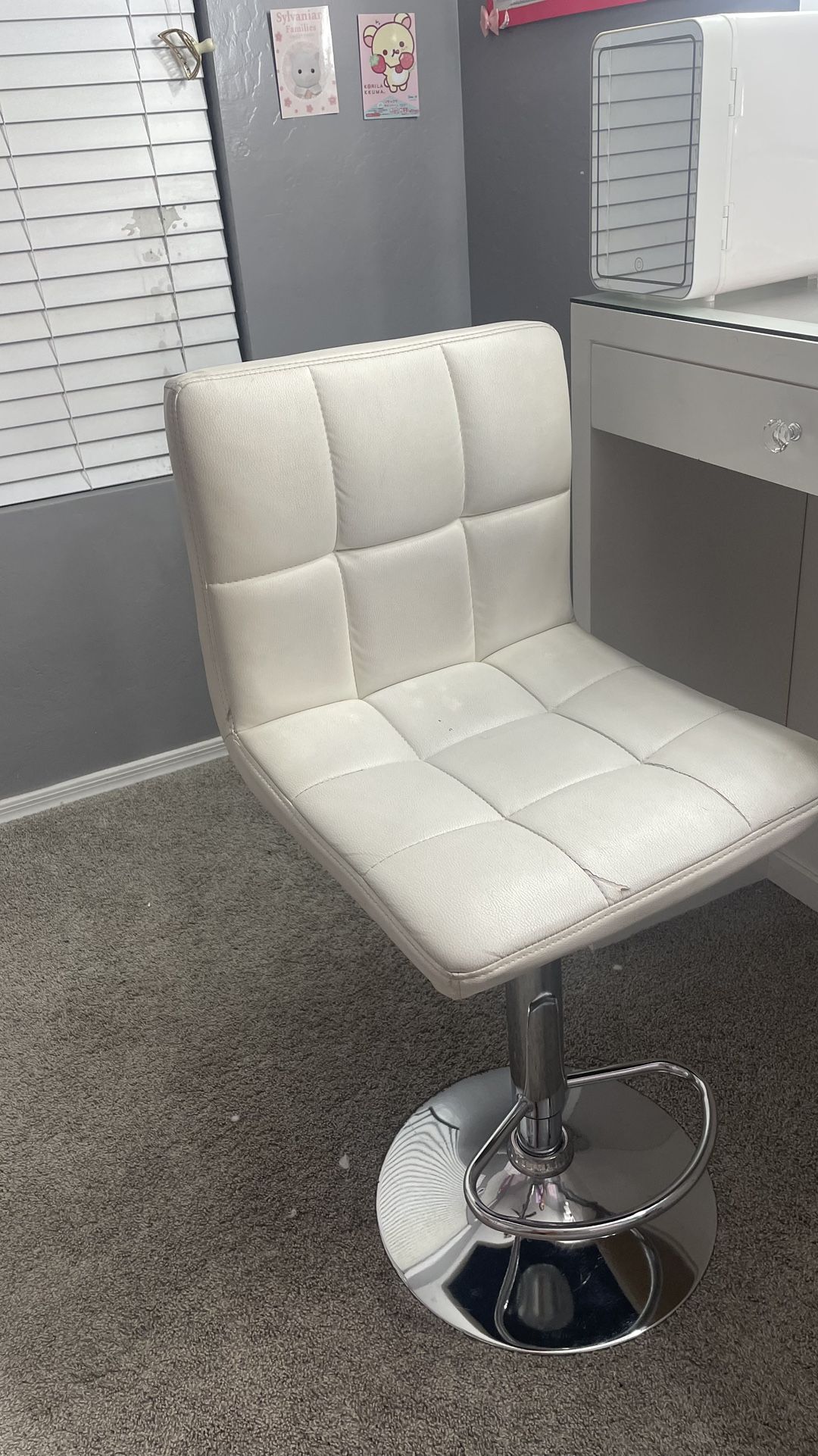 Vanity Chair