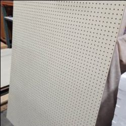 Peg board