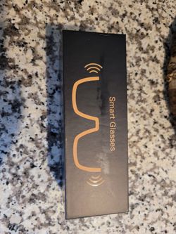 Smart Glasses in Box
