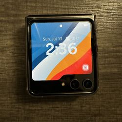 Samsung Z Flip 5 (Unlocked)