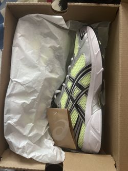 Cosmo ASICS Size 8