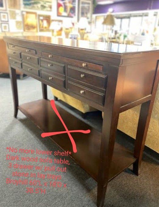 Delivery Avail  REAL Wood Broyhill TV Stand Console Table Media Raised Cabinet