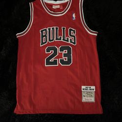 MICHAEL JORDAN AUTHENTIC JERSEY